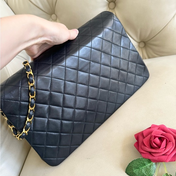 SOLD - 💎 AUTH Chanel Vintage Classic Single Flap Bag Quilted Lambskin Large - Picture 3 of 15